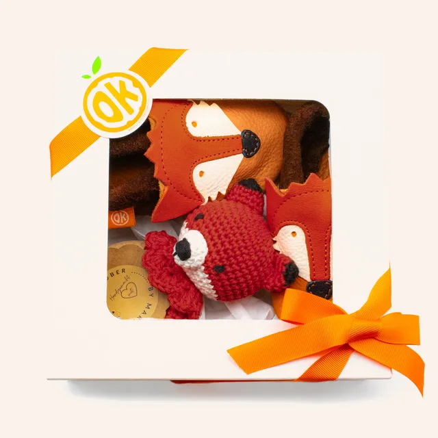 orangenkinder-franz-der-fuchs-geschenkset-krabbelschuhe-geh-kelte-rassel image 1