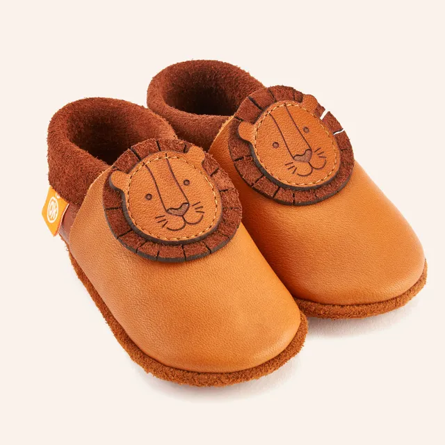 orangenkinder-leo-der-l-we-kinder-hausschuhe-krabbelschuhe image 1
