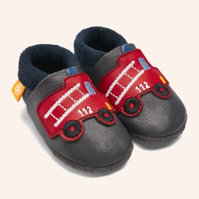 orangenkinder-frankie-feuerwehr-kinder-krabbelschuhe-hausschuhe-soft image 1