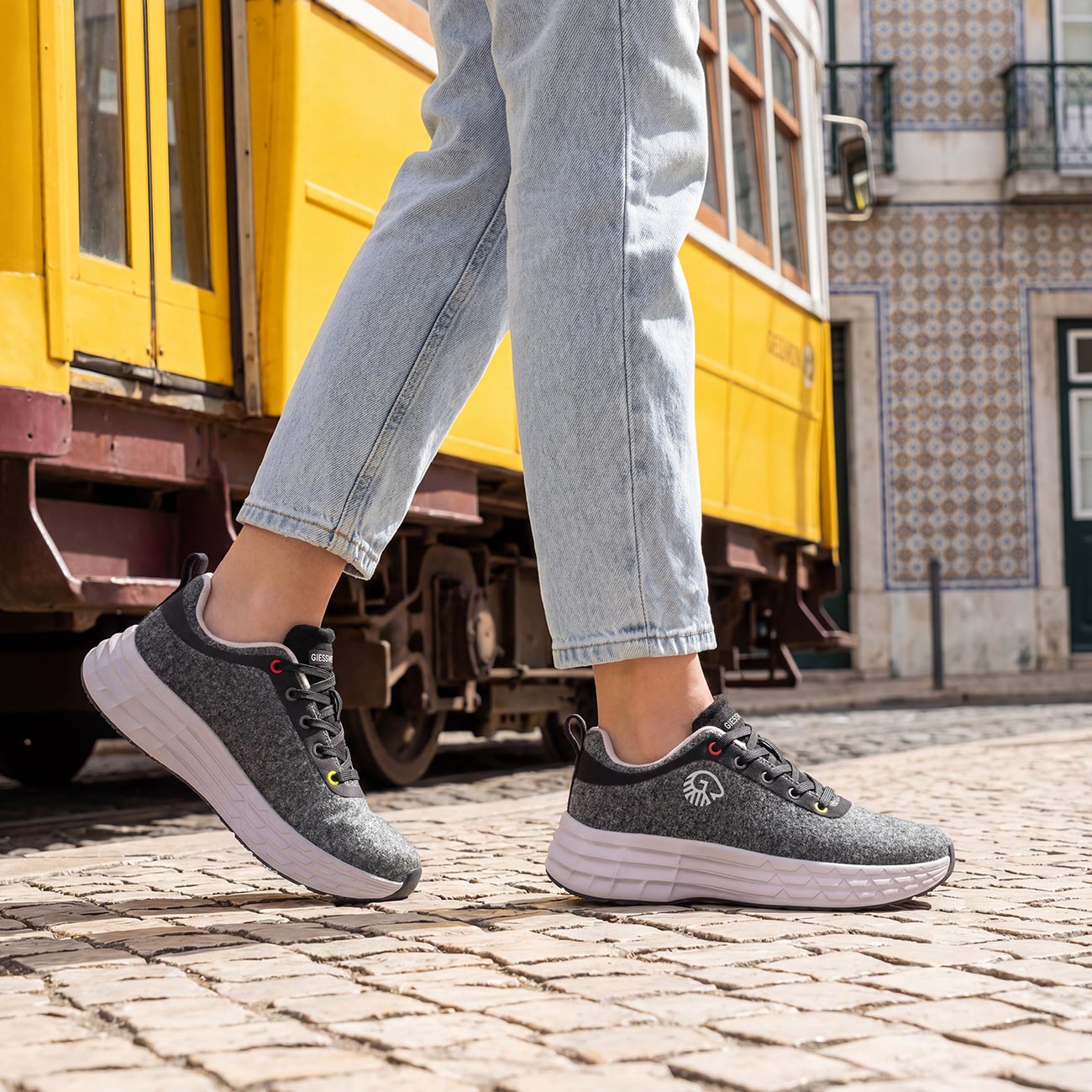 giesswein-merino-jump-women-merino-sneaker-mit-alpha-antishock-d-mpfung image 2