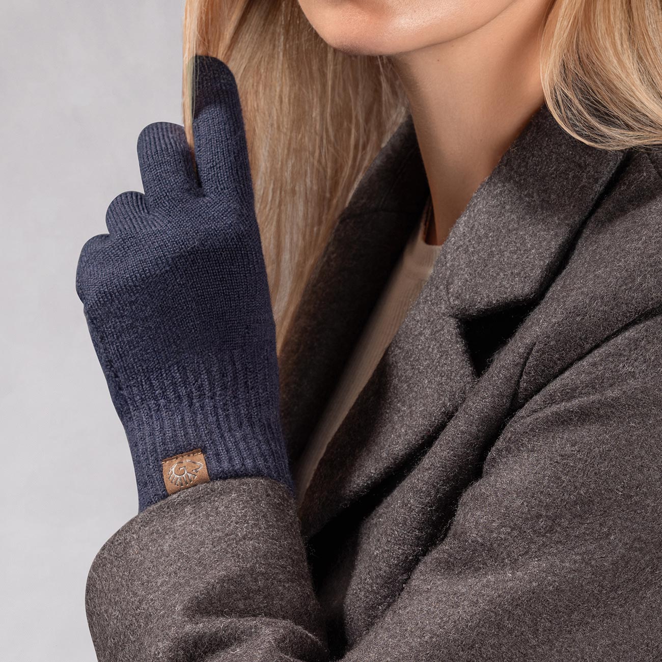 giesswein-merinolux-gloves-women-touchscreen-handschuhe image 8