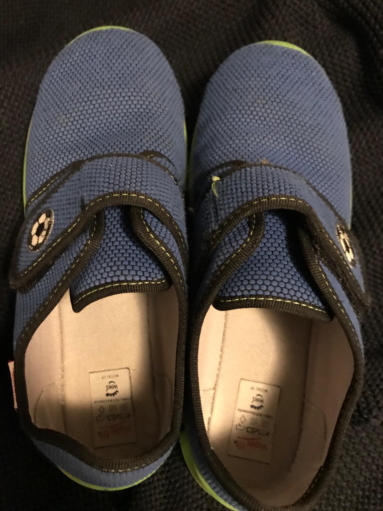 Toller Hausschuh für die Schule