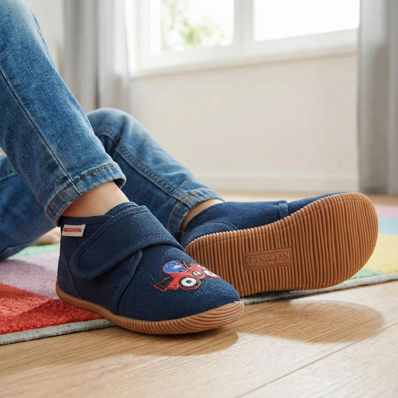 giesswein-saarlouis-slim-fit-kinder-hausschuh-wolle-blau-klett image 2
