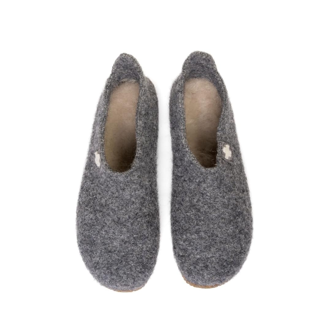 living-kitzb-hel-hahnenkamm-h-ttenschuh-lammfell image 3