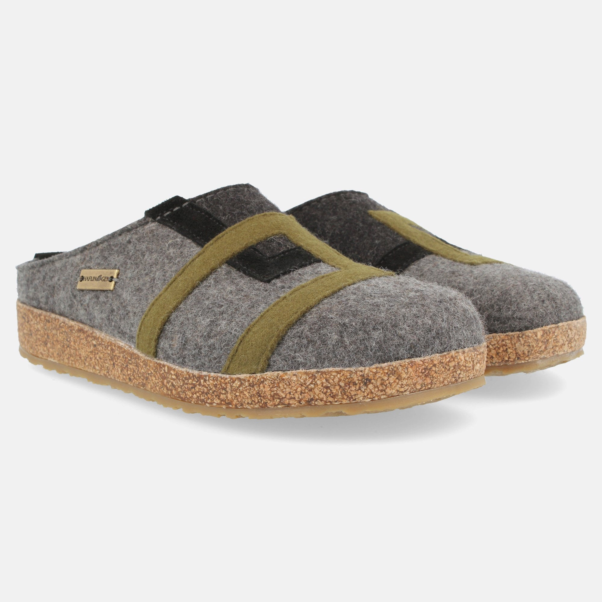 haflinger-grizzly-lu-wollfilz-hausschuh-mit-fu-bett image 7
