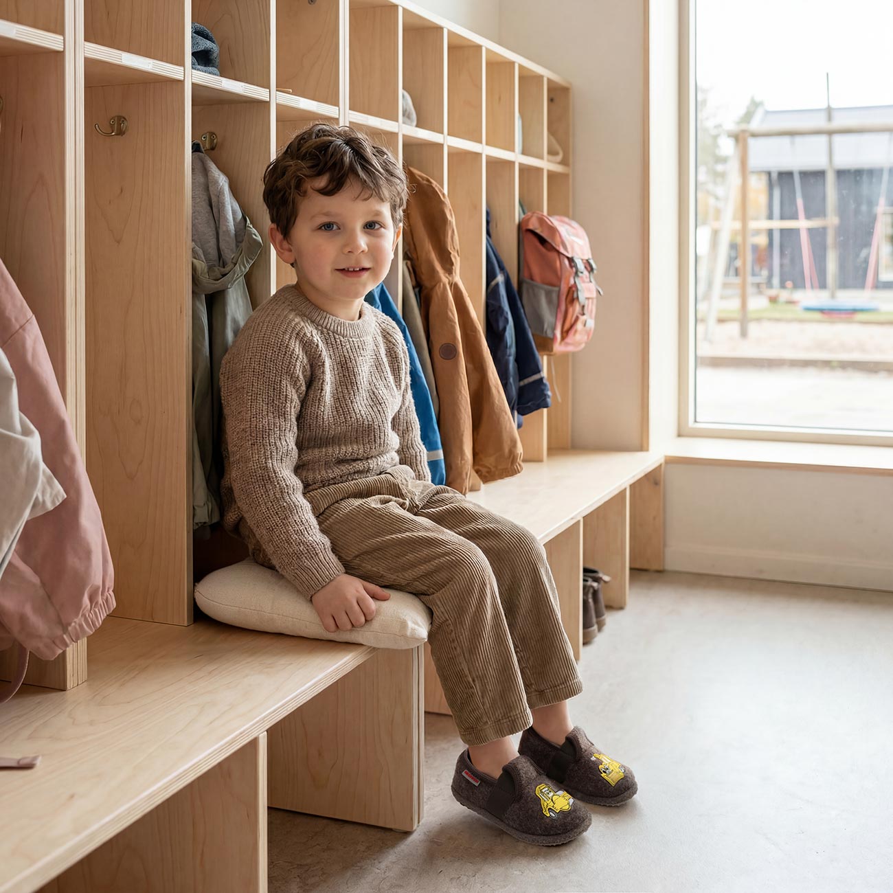 giesswein-tackesdorf-kinder-hausschuh-wolle-bagger-braun image 6