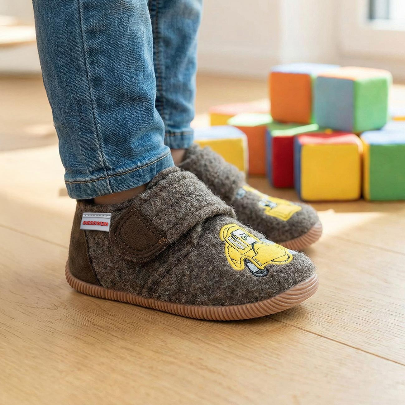 giesswein-offenburg-slim-fit-kinder-woll-hausschuh image 2